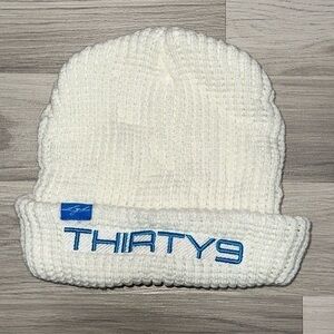 THIRTY 9 Unisex White Waffle Knitted Beanie